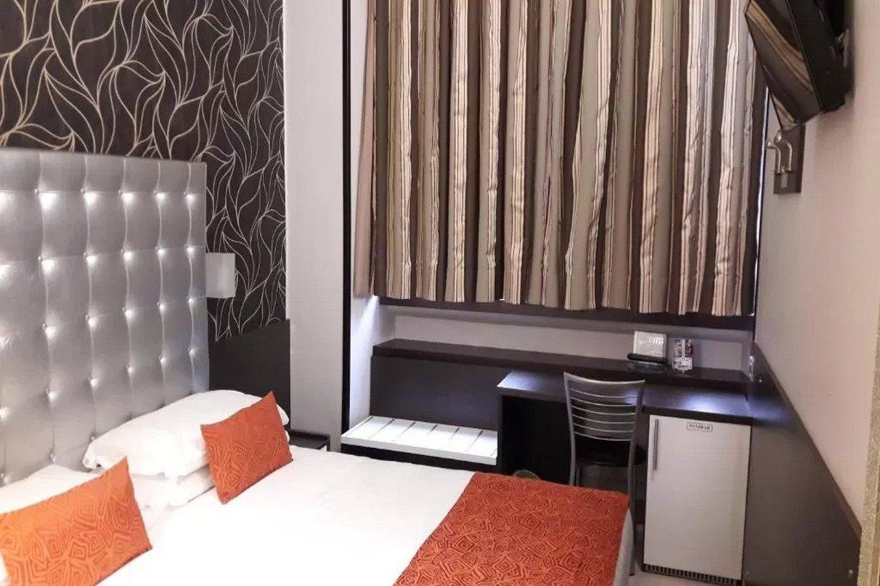 Hotel Piacenza Milano Esterno foto