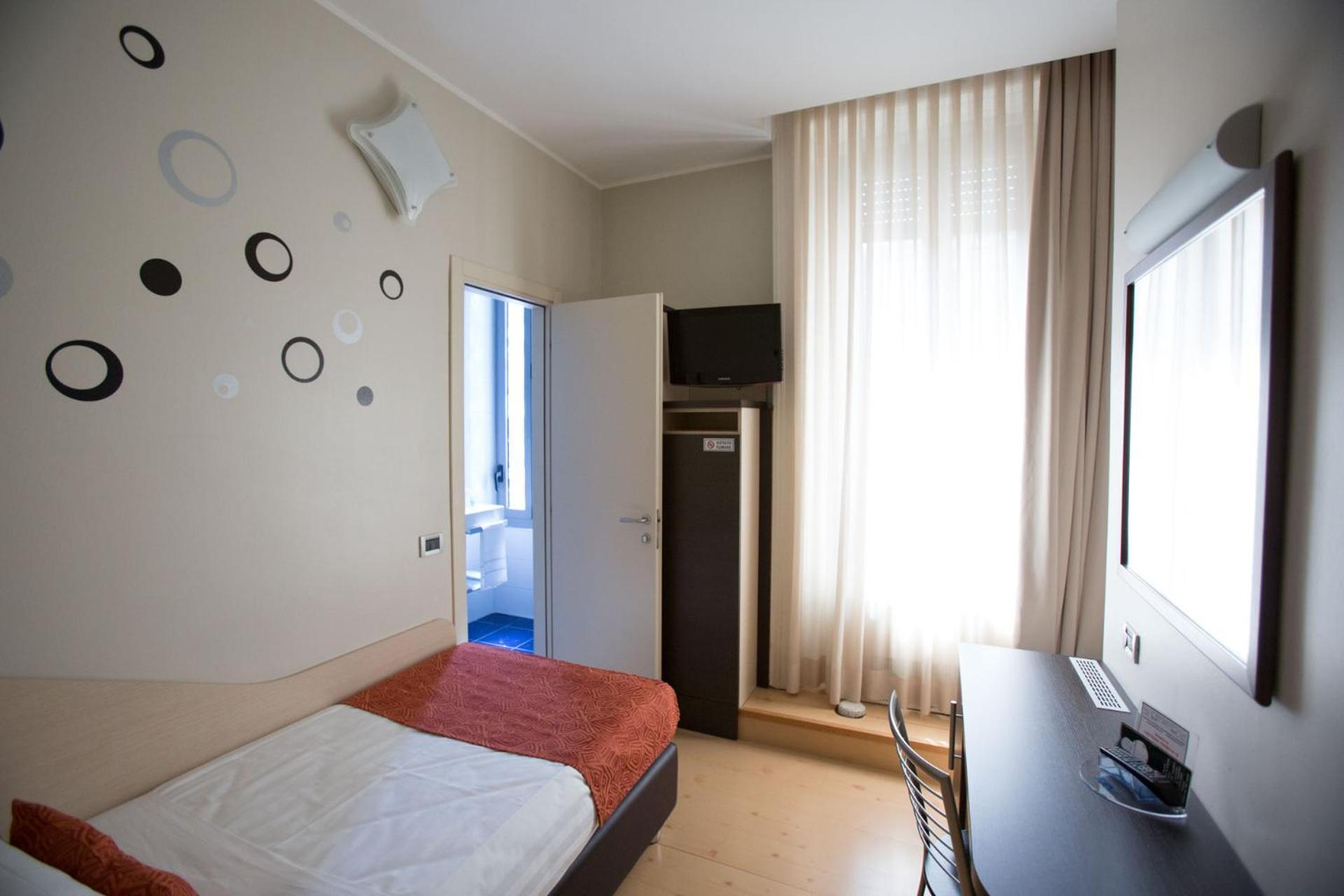 Hotel Piacenza Milano Camera foto