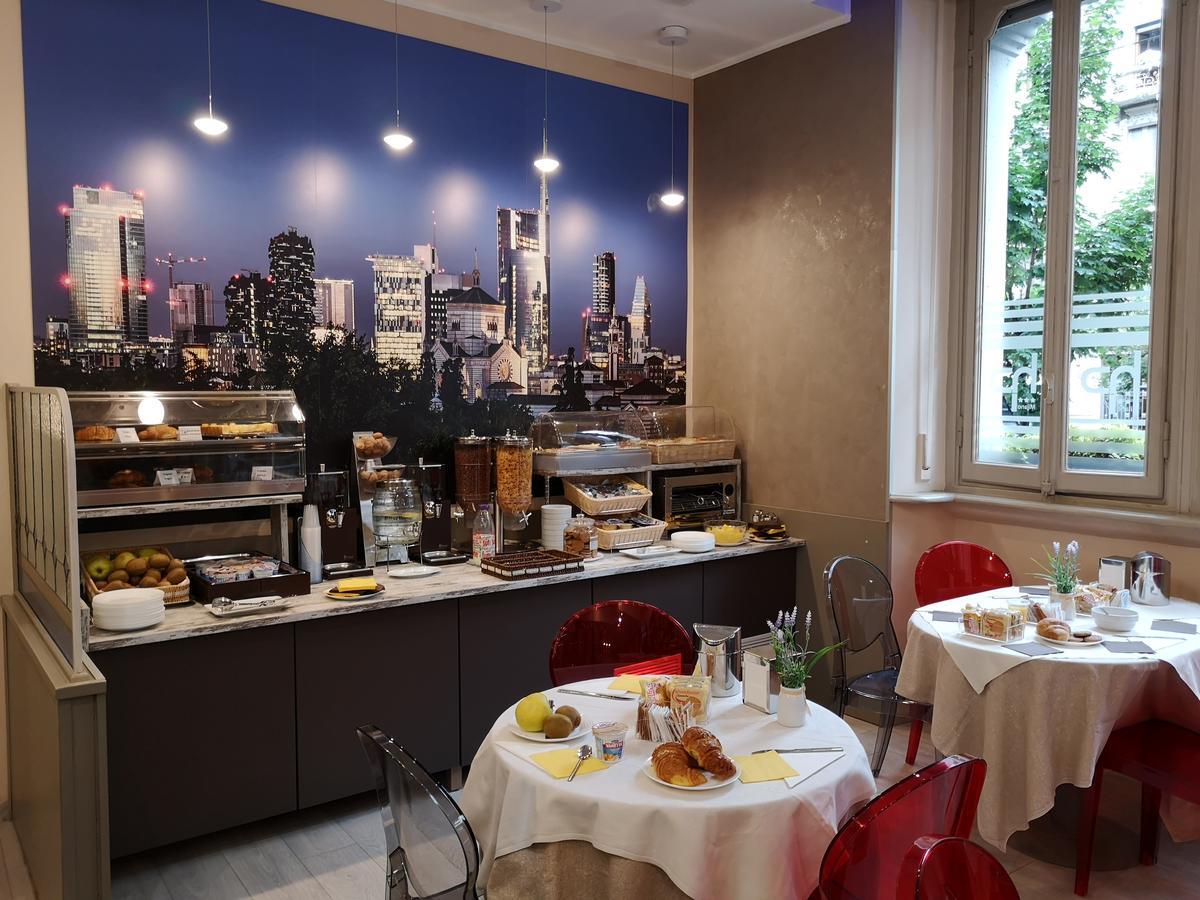 Hotel Piacenza Milano Esterno foto