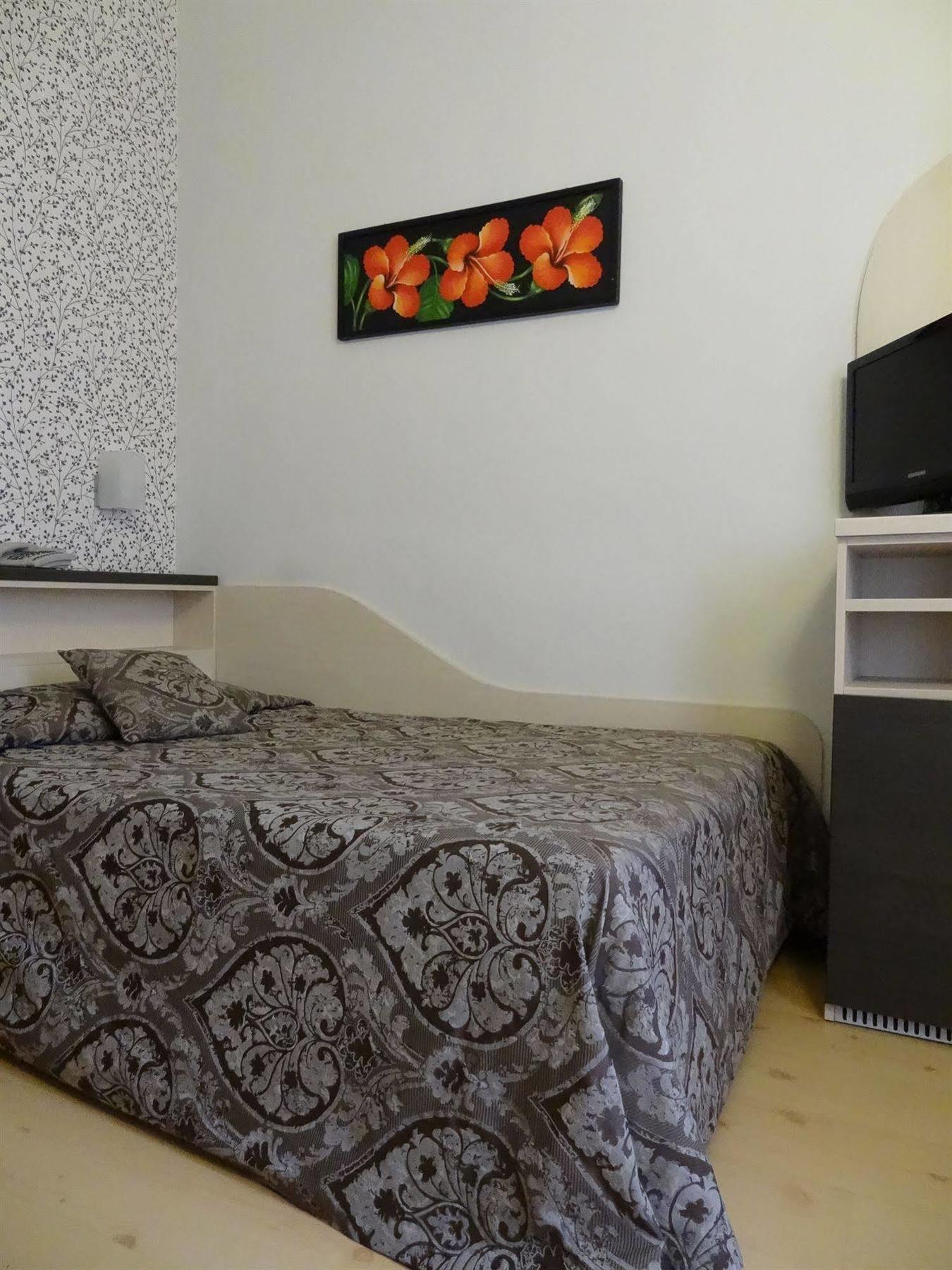 Hotel Piacenza Milano Esterno foto